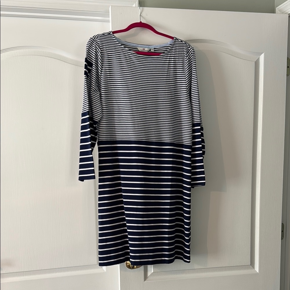 Vineyard Vines Blue and White Long Sleeve Sheath Dress